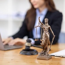 Судебный вердикт: могут ли отказать в скидке по взносам на травматизм из-за ошибок в ЕФС-1