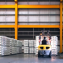 С 1 февраля в ЕГАИС изменятся требования к отчетам об импорте алкоголя