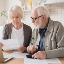 С 1 января 2026 года страховые пенсии повысят на 7,6%