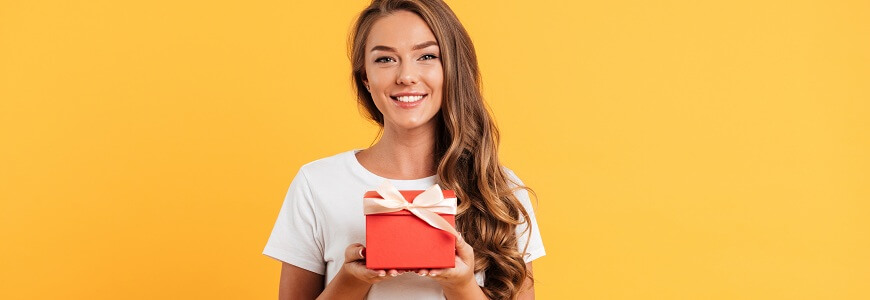 Майский розыгрыш подарков от БУХ.1С - для тех, кто везде с нами