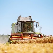 Сельхозпроизводителям гарантируют сохранение статуса при нарушении требований к выручке из-за военных действий или терактов