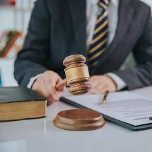 Трудовые споры: как компенсировать моральный вред, причиненный работнику