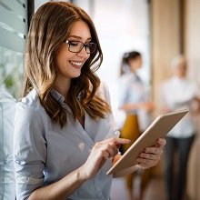 Повышение НДС, снижение порога доходов УСН и 1С:Первая любовь – все новости прошедшей недели за 5 минут (22.09–28.09.2025)