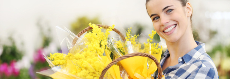 8 марта: поздравления, котики и дорогая любовь