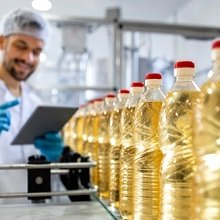 Правительство временно обнулило экспортные пошлины на подсолнечное масло и шрот 