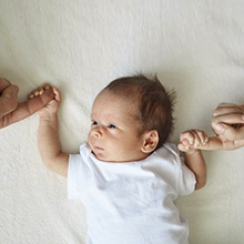 Депутаты предложили установить отцам право на внеочередной отпуск при рождении ребенка