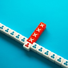 Нужно ли сообщать в службу занятости о введении простоя для отдельных работников