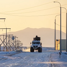 Обязан ли работодатель оплатить проезд вахтовику при досрочном увольнении