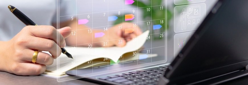 БУХ.1С подготовил обои для рабочего стола бухгалтера с производственным календарем на II кв. 2026 года