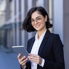 Новый порядок взаимодействия с налоговыми органами, взыскание долгов без суда и запрет на майнинг: что ожидает организации и граждан в ноябре 2025 года