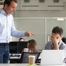 Трудовые споры: можно ли уволить работника за систематические опоздания