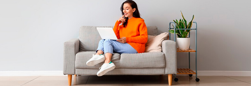 Поздравления и подарки для бухгалтеров, изменения в страховом стаже и реструктуризация кредитов – все новости прошедшей недели за 5 минут (05.01–11.01.2026)