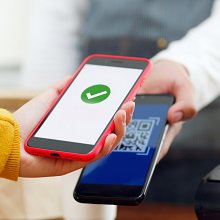 ЦБ РФ пояснил, нужно ли применять ККТ при расчетах между организациями и ИП через СБП