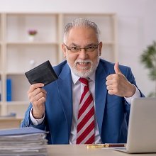 Как работник может сменить банк, на карту которого приходит зарплата