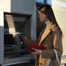 ЦБ РФ призвал банки упразднить суточные лимиты бесплатных переводов между счетами граждан