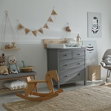 Депутаты предложили снизить НДС на детские товары и повысить на деликатесы 