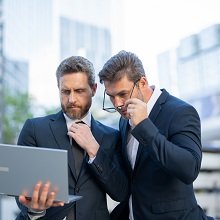 Нужно ли платить НДФЛ при дарении физлицу-нерезиденту доли в иностранной фирме