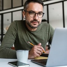 Можно ли принять на должность главбуха гражданина Белоруссии