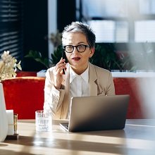 Пониженный тариф страховых взносов для МСП в 2026 году: кому положен, как определить долю дохода для применения и что делать при утрате права на льготу