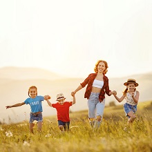 В правилах назначения единого пособия смягчили ограничение по доходам