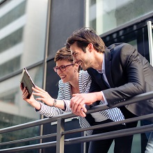 Расчетный НДС по длящимся договорам, автоматический ввод первичных документов и досрочная выплата детских пособий: самые хорошие новости недели