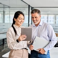 Как работодатель может оформить перевод совместителя на основную работу