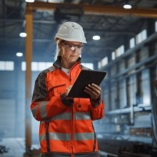 В каком порядке подписывают протокол проверки знаний по охране труда