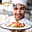 Можно ли применять освобождение от НДС при реализации продукции общепита стороннего производителя